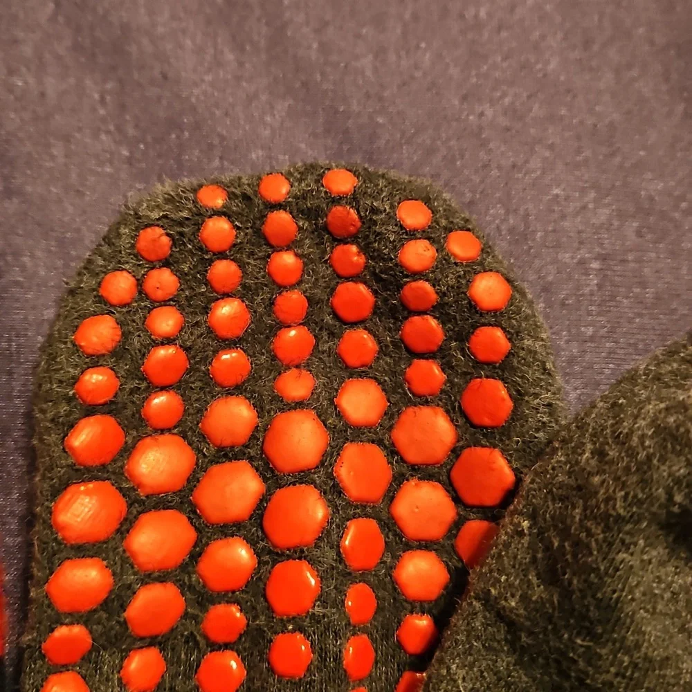 Bundle - Pure Barre Sticky Socks - Picture 3 of 3